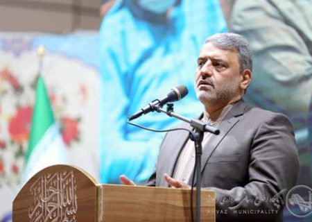 تا سکان دار شهرداری اهواز هستم نمی گذارم ریالی از حقوق کارگران کسر شود